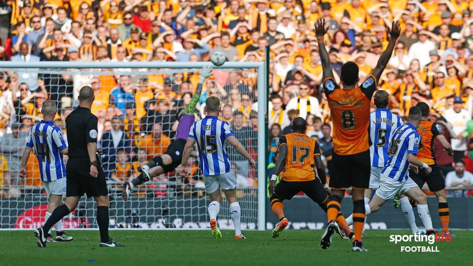Mohamed Diame scores for Hull City against Sheffield Wednesday in the play-off final in 2016