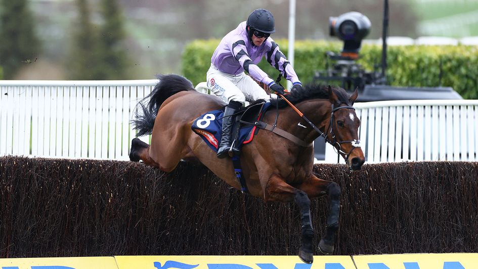 Stage Star wins the Turners under Harry Cobden