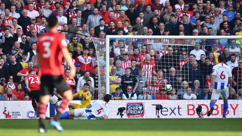 Pierre-Emile Hojbjerg finds the net against Brighton