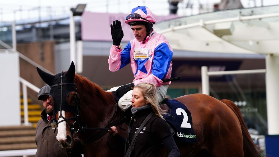 Harry Skelton returns in triumph on Fortune De Mer