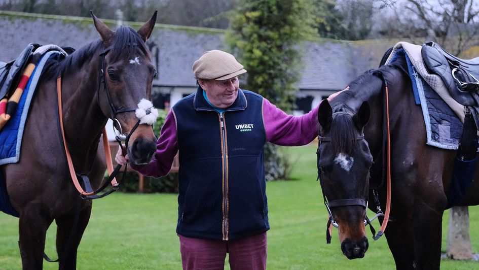 Shishkin (right) pictured with Constitution Hill and Nicky Henderson