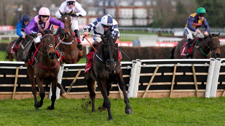 Bollin Thou wins at Sandown