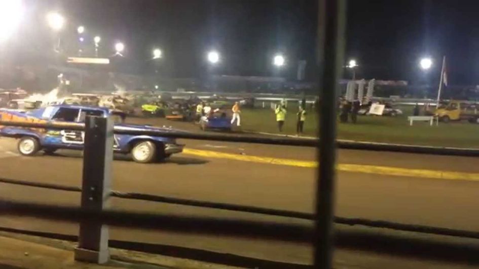 Foxhall Heath hosts the Unlimited National Bangers World Finals