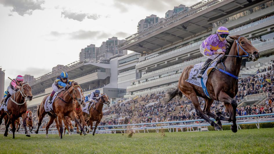 Little Paradise and Vincent Ho surge clear in the Classic Mile
