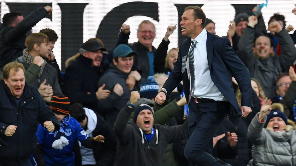 Duncan Ferguson celebrates Everton's win over Chelsea