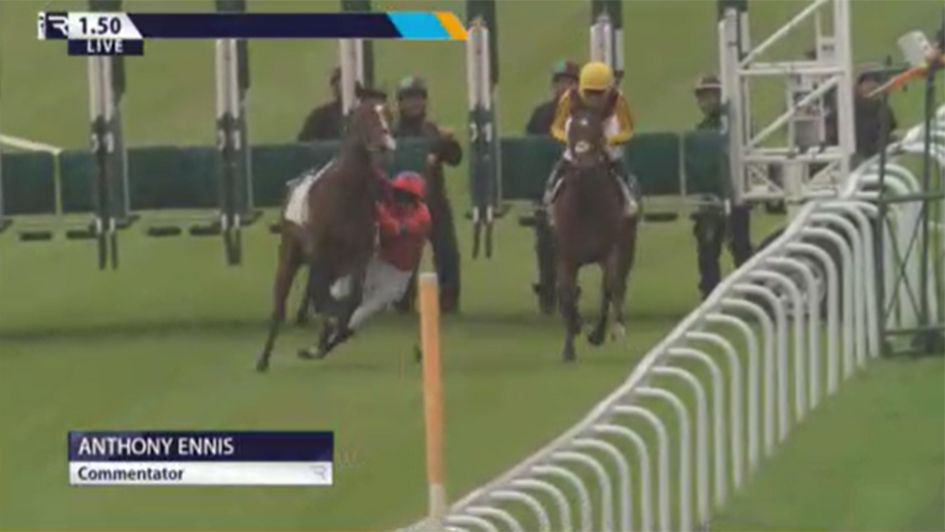 Andrew Mullen is unseated from Supremissy at Hamilton