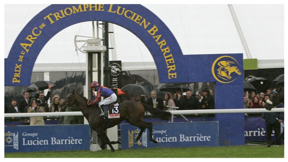 Hurricane Run wins the Arc under Kieren Fallon