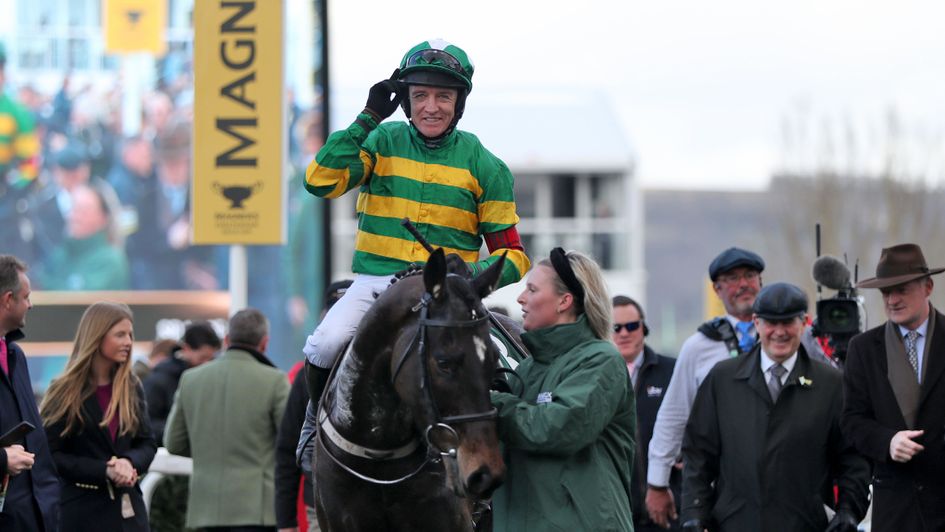 Saint Roi returns in triumph at Cheltenham