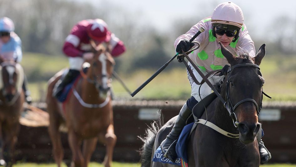 Paul Townend riding He's On Fire