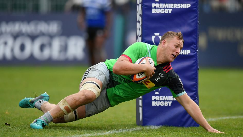 Alex Dombrandt scores for Harlequins