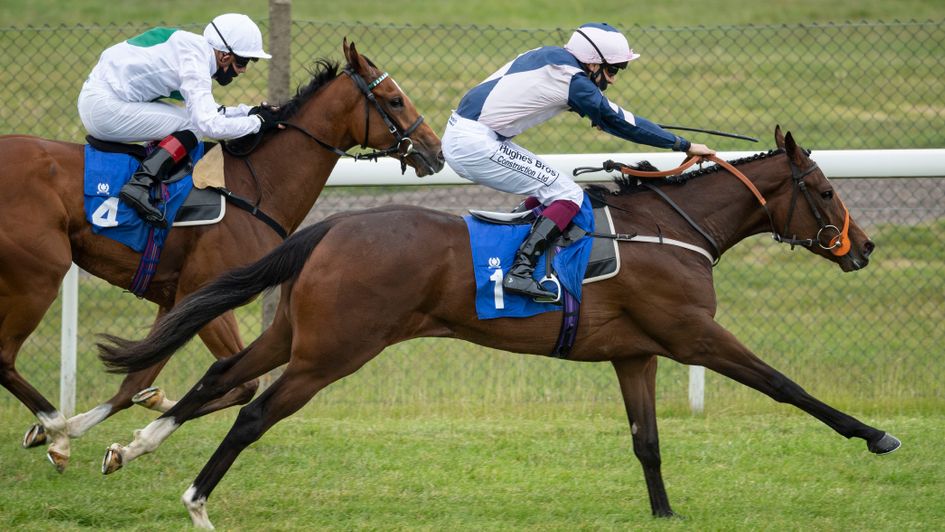 Bonne Vitesse goes to the front at Pontefract
