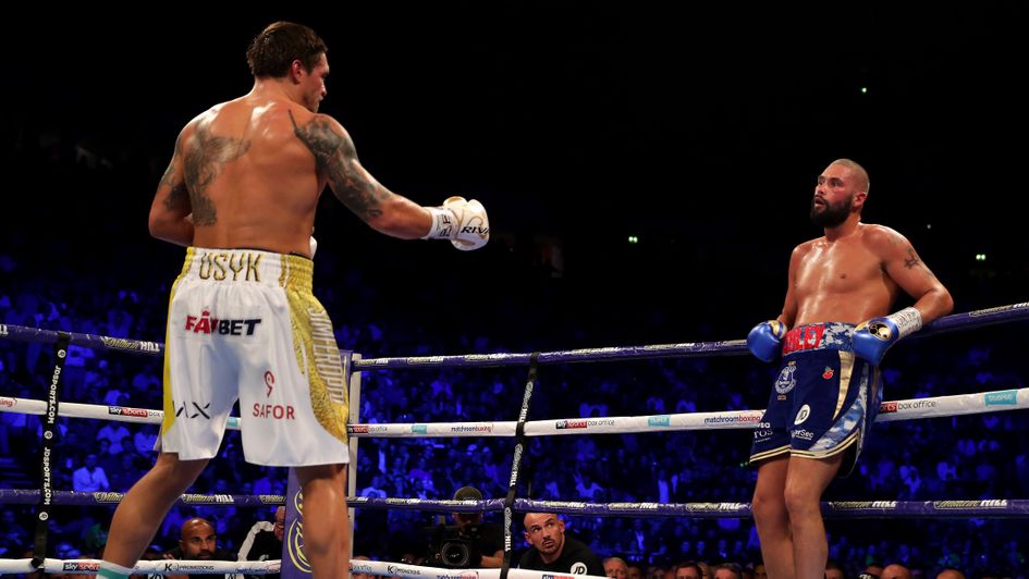 Tony Bellew showboats during his fight with Oleksandr Usyk