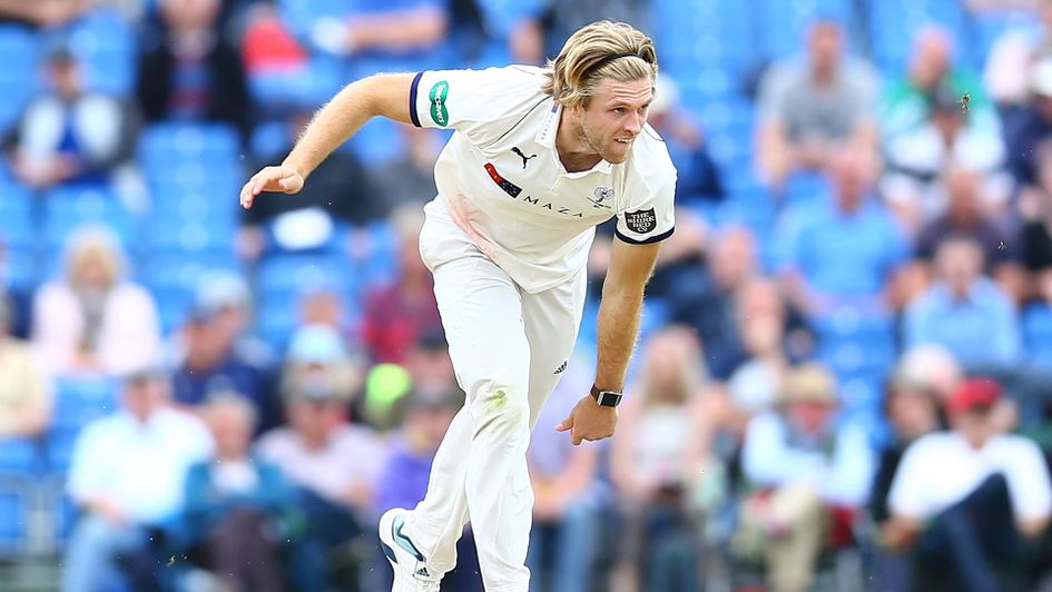 David Willey has signed a three-year contract extension with Yorkshire