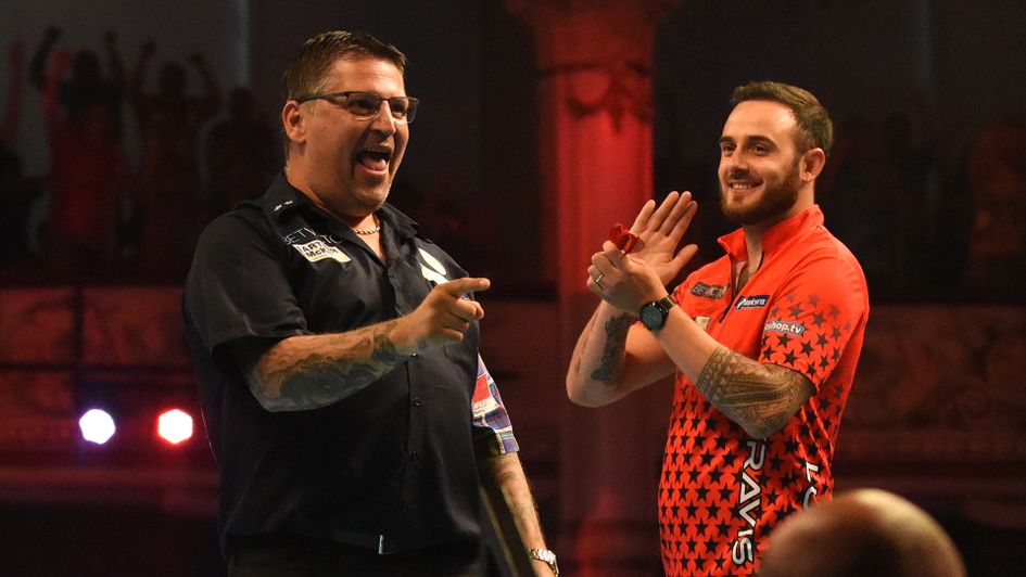 Gary Anderson hit a nine-dart finish against Joe Cullen (Picture: PDC/Lawrence Lustig)