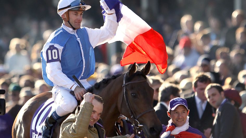 Goldikova 2010: Olivier Peslier celebrates the great mare's final Breeders' Cup triumph