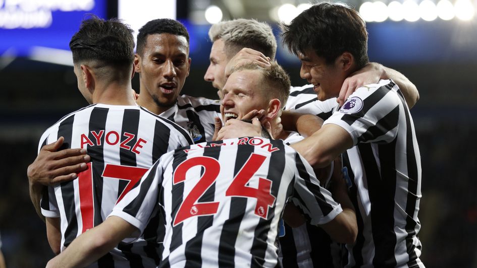Newcastle celebrate after Ayoze Perez's headed goal v Leicester