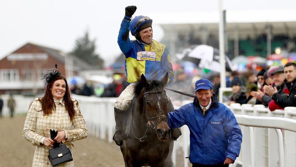 Langer Dan and Harry Skelton return in triumph