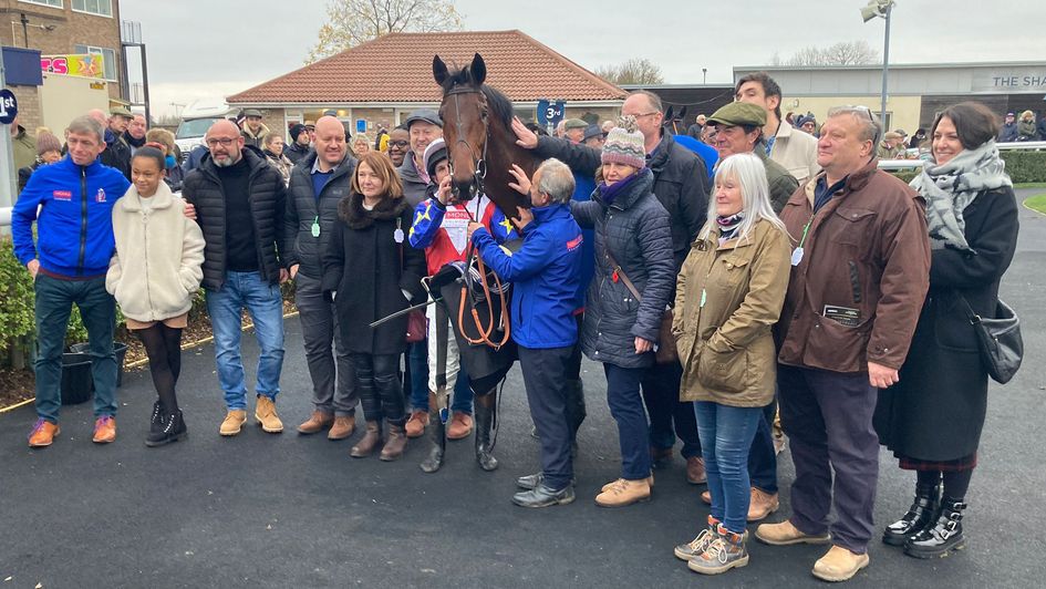 Hansard pictured with winning connections
