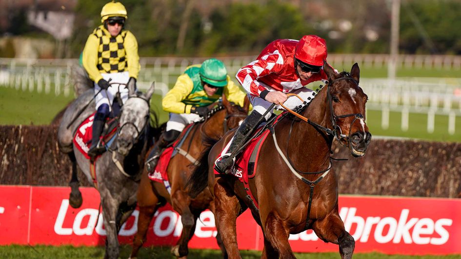 Mighty Potter on his way to victory at Leopardstown