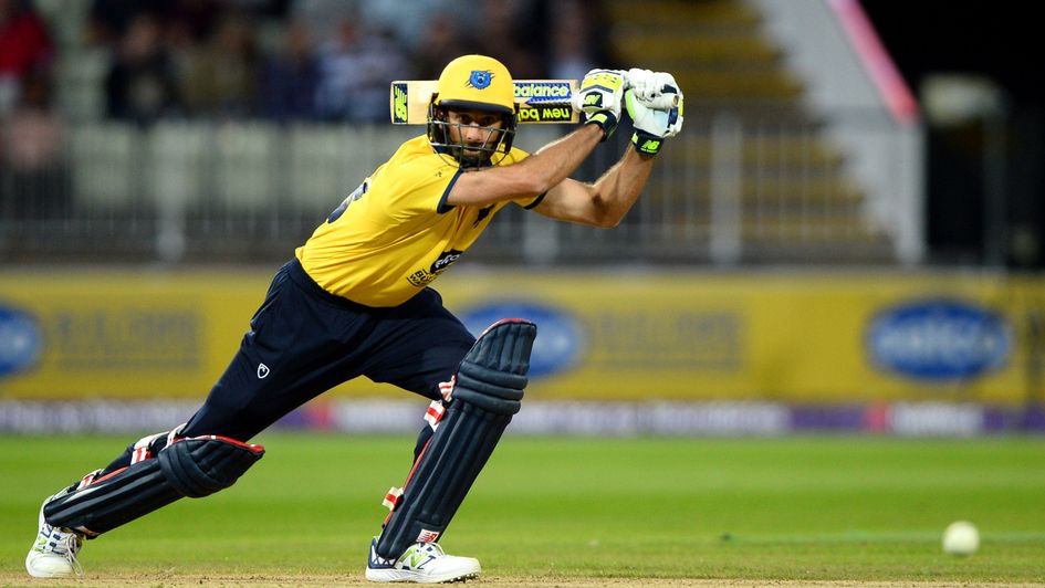 Grant Elliott took the Bears home