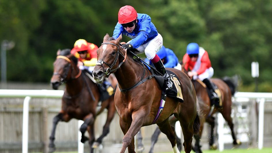 Stunning Beauty surges clear under Oisin Murphy