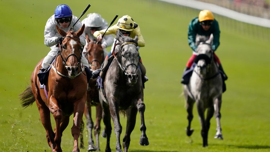 Silvestre De Sousa stars aboard Communique at Newmarket