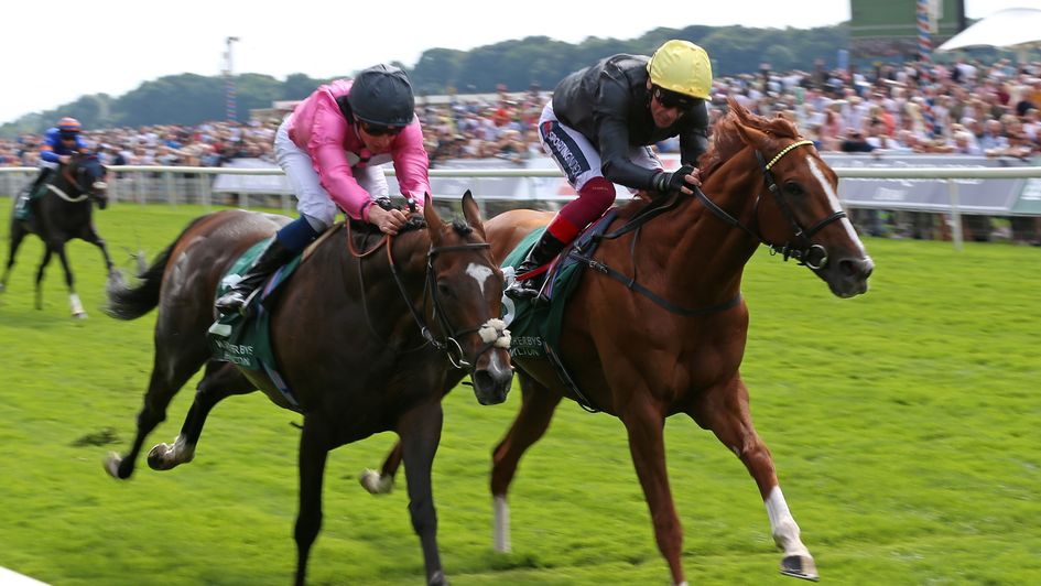 Stradivarius wins the Lonsdale Cup in tenacious fashion under Frankie Dettori