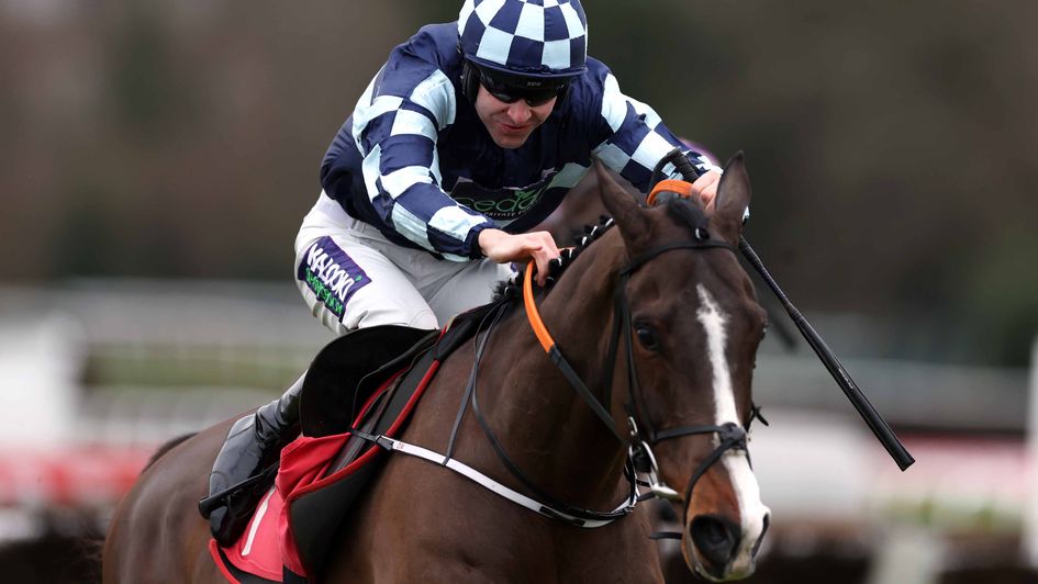 Aidan Coleman riding Chasing Fire