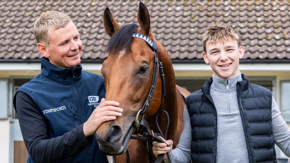 George Boughey and Billy Loughnane with Bow Echo (Photo credit Jason Bax)