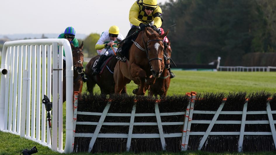 State Man jumps to victory at Punchestown