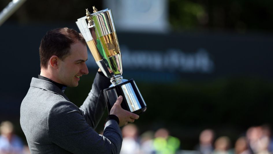 Sean Bowen celebrates his title succes