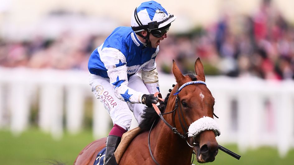 Oisin Murphy roars with joy as Foxes Tales wins