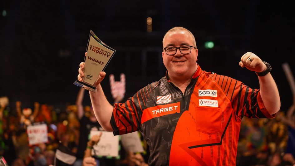 Stephen Bunting won the trophy (Picture: Jan Thoden/PDC Europe)