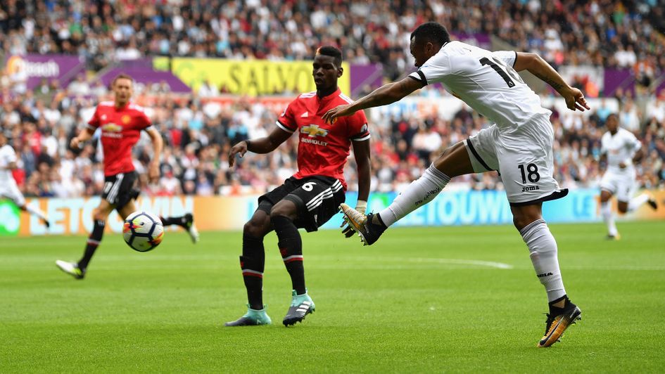 Jordan Ayew shoots for goal
