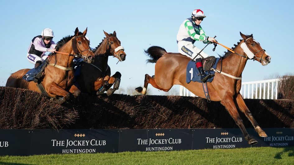 Our Power jumps to victory at Huntingdon