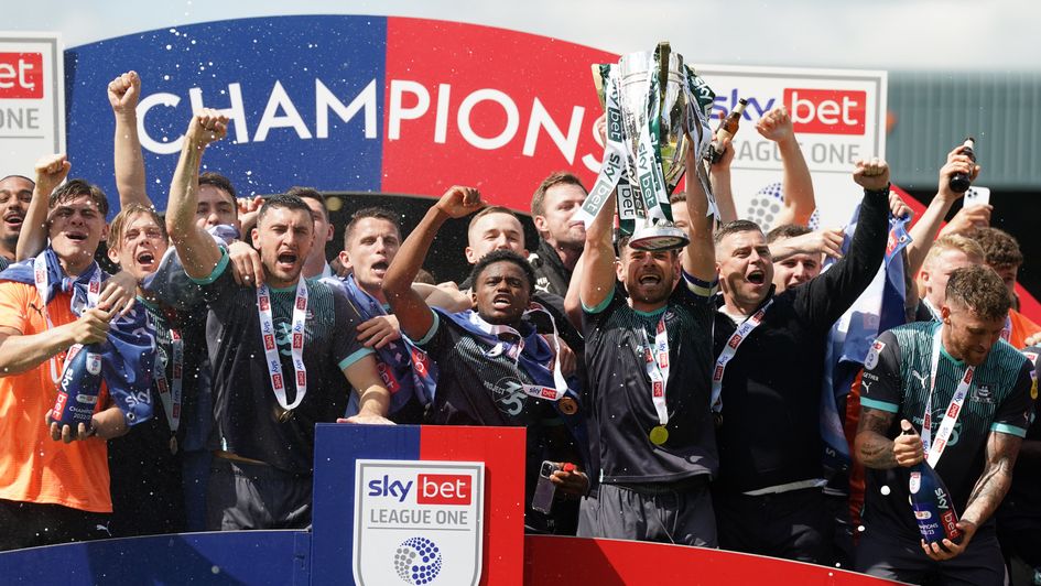 Plymouth lift the Sky Bet League One trophy