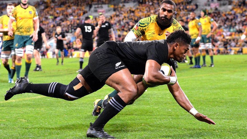 Waisake Naholo crosses the line for the All Blacks