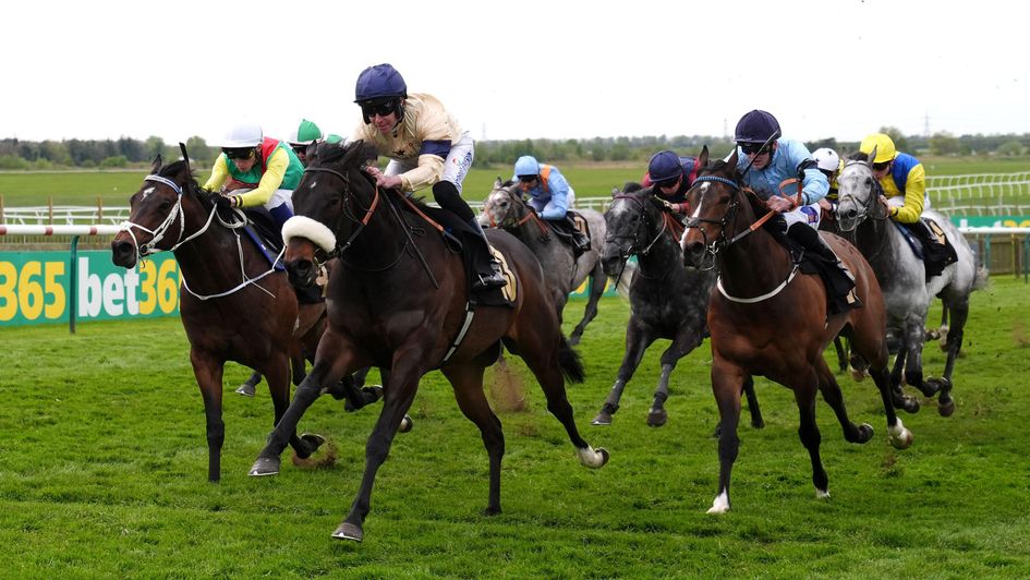 Washington Heights wins the Abernant