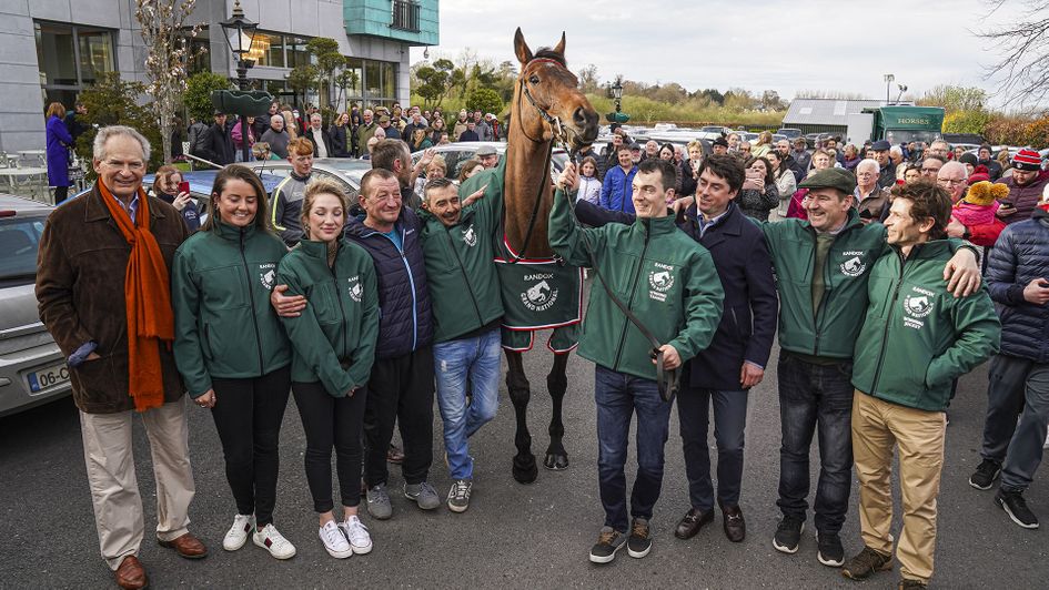 Noble Yeats and the team outside the Lord Bagenal Inn during their homecoming parade in County Carlow