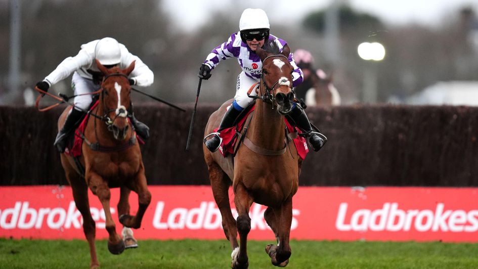 Viroflay and Olive Nicholls go clear