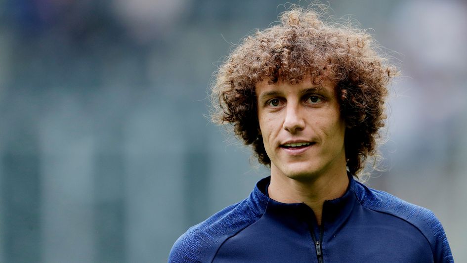 Arsenal are trying to sign David Luiz