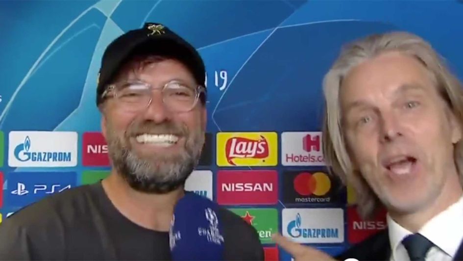 Scroll down to watch Jurgen Klopp sing!