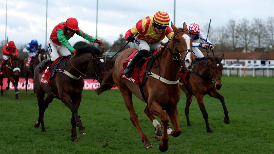 Lookaway lands a gamble in the Ladbrokes Trophy