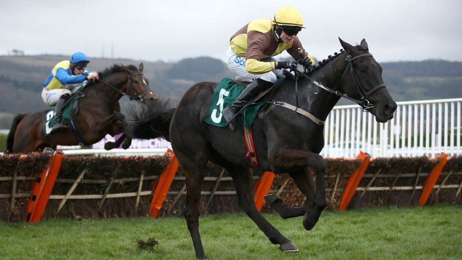 Galopin Des Champs wins the Martin Pipe Conditional Jockeys' Handicap Hurdle under Sean O'Keeffe
