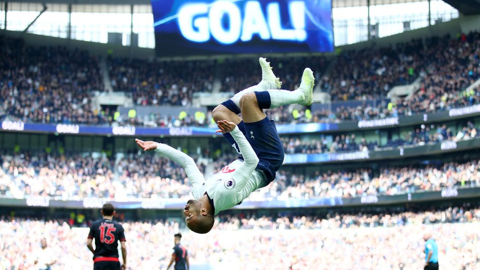 Delight for Lucas Moura against Huddersfield