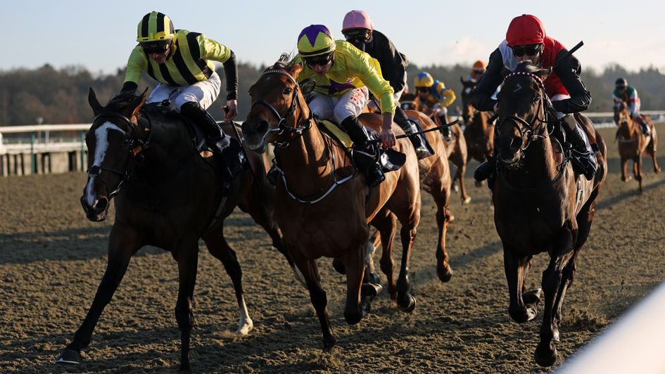 Al Agaila (left) edges a thriller