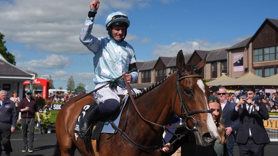 Paul Townend celebrates on Jade De Grugy