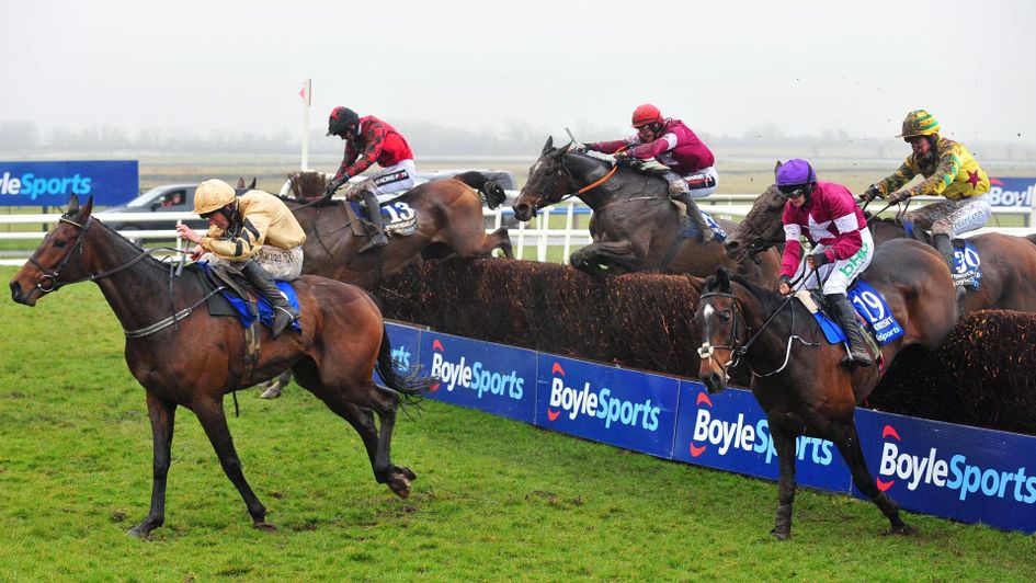 General Principle (red cap) on his way to victory