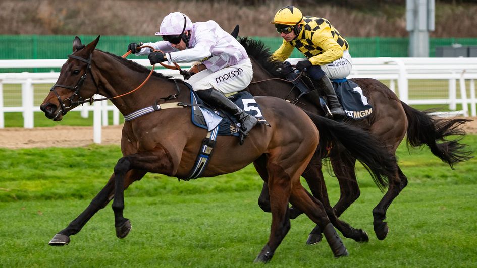 Golden Ace has the measure of Anzadam in the Fighting Fifth