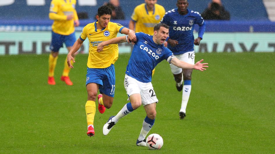 Steven Alzate battles Seamus Coleman for possession